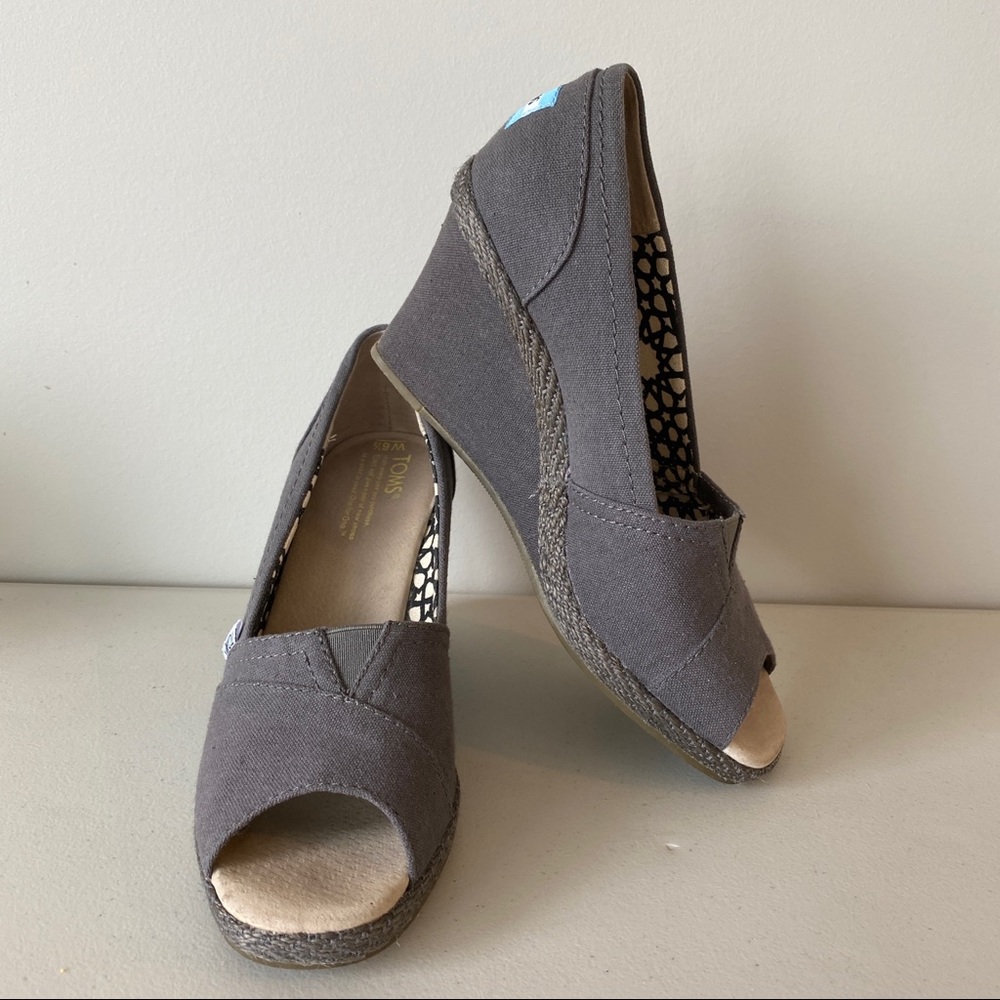 TOMS peep toe canvas wedges heels sandals Sz 6.5